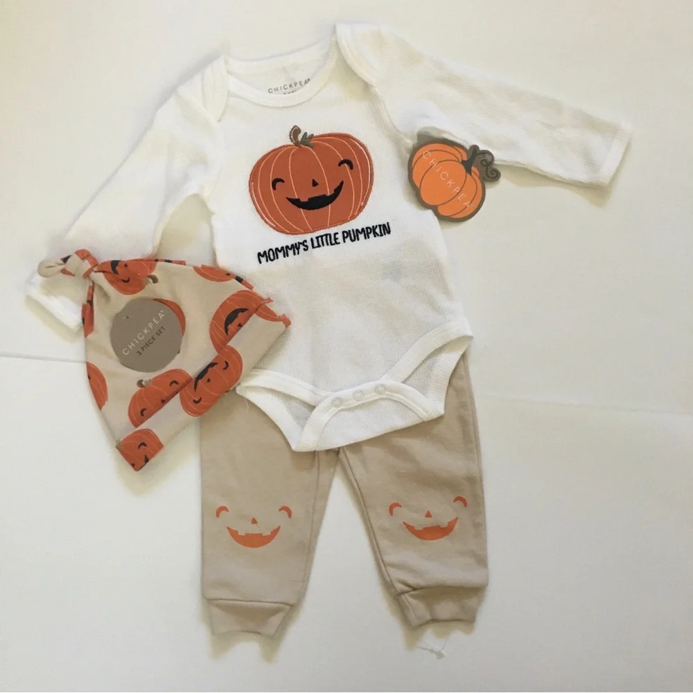 Baby (3-6M) Chickpea “Mommy's Little Pumpkin” Beige & White Baby Halloween Theme